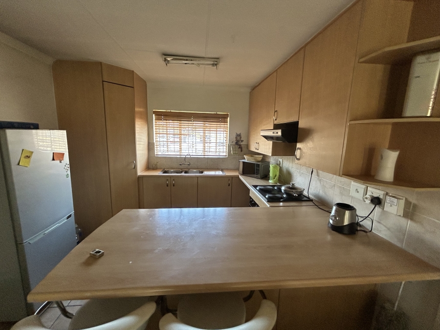 2 Bedroom Property for Sale in Noordwyk Gauteng