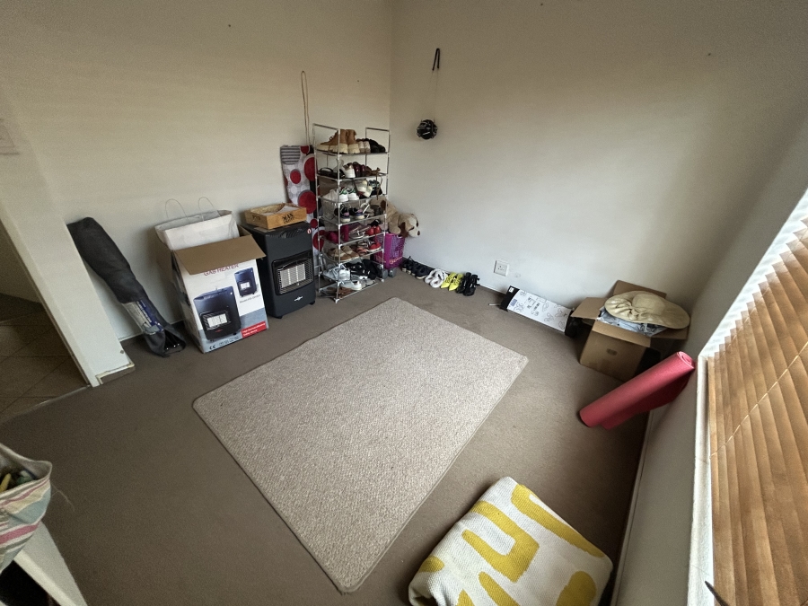 2 Bedroom Property for Sale in Noordwyk Gauteng