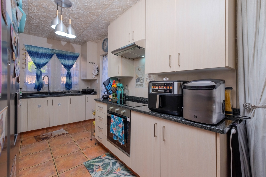 3 Bedroom Property for Sale in Noordheuwel Gauteng