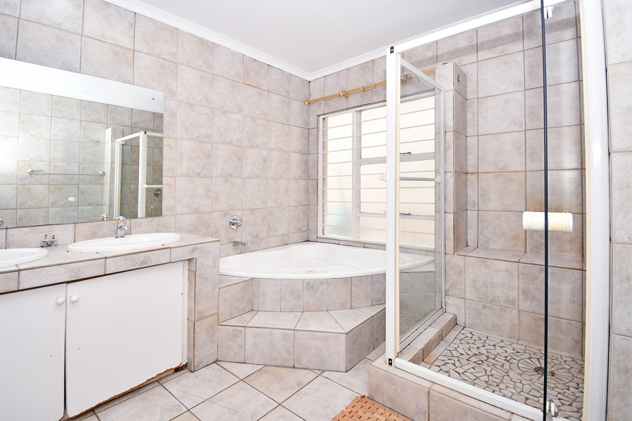 3 Bedroom Property for Sale in River Club Gauteng