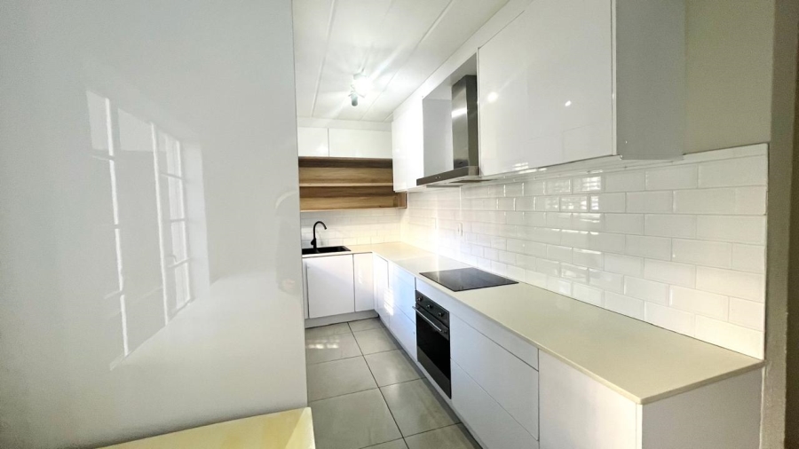 To Let 2 Bedroom Property for Rent in Paulshof Gauteng