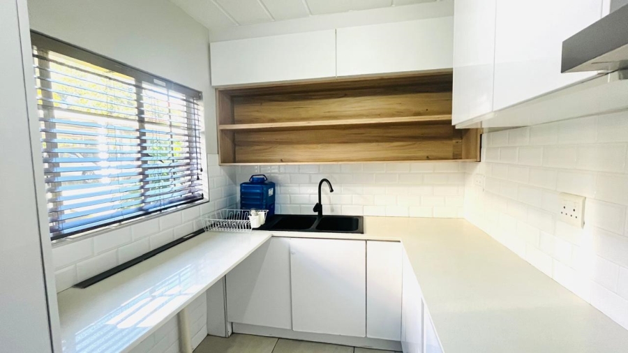 To Let 2 Bedroom Property for Rent in Paulshof Gauteng