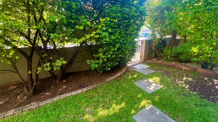 To Let 2 Bedroom Property for Rent in Paulshof Gauteng