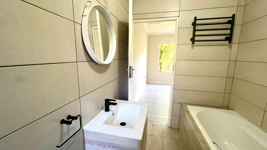 To Let 2 Bedroom Property for Rent in Paulshof Gauteng