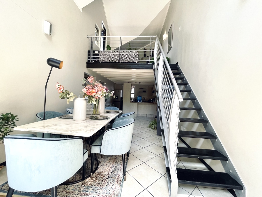 To Let 2 Bedroom Property for Rent in Bryanston Gauteng
