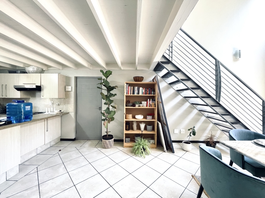 To Let 2 Bedroom Property for Rent in Bryanston Gauteng