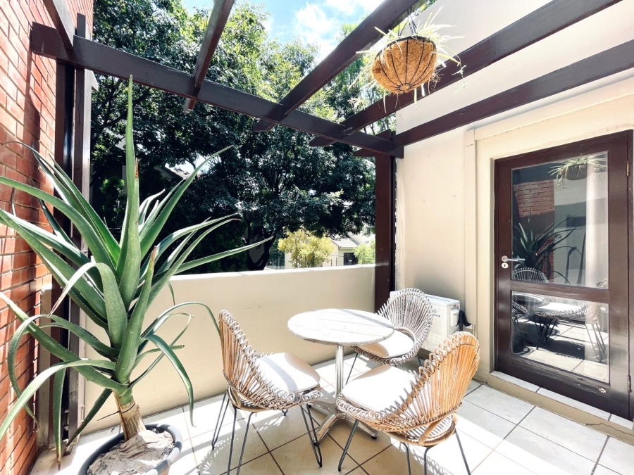 To Let 2 Bedroom Property for Rent in Bryanston Gauteng