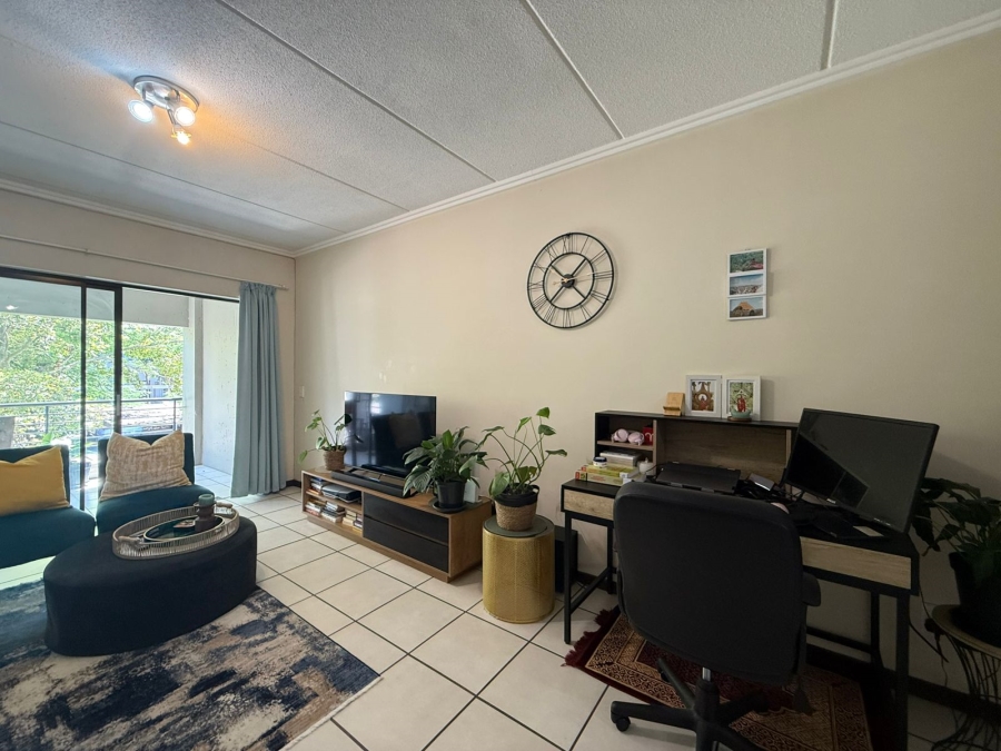 To Let 2 Bedroom Property for Rent in Bryanston Gauteng