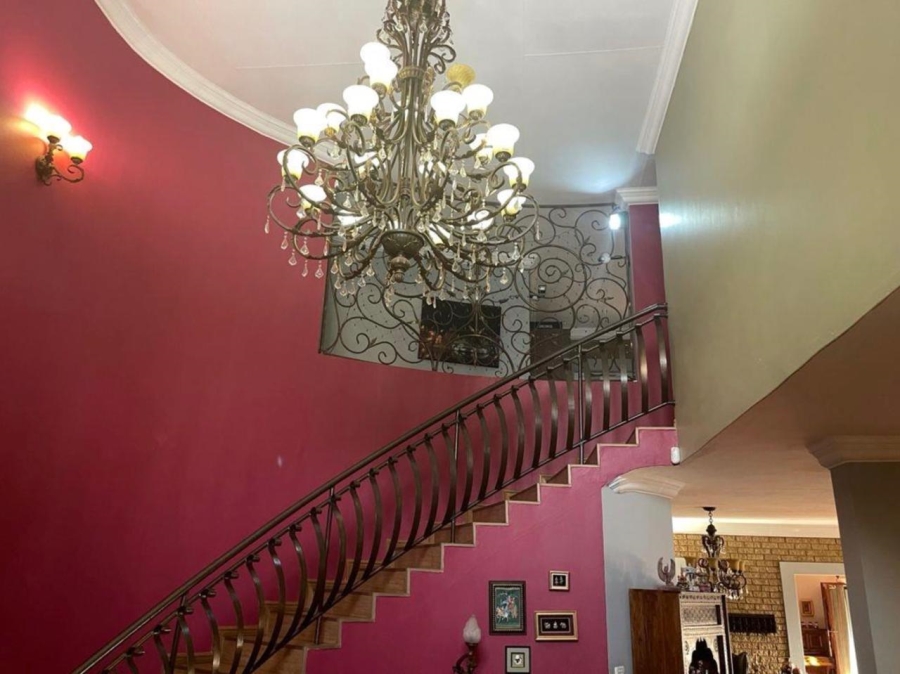 10 Bedroom Property for Sale in Raslouw A H Gauteng