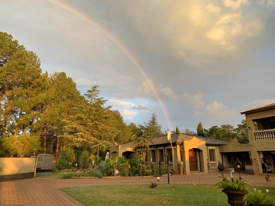 10 Bedroom Property for Sale in Raslouw A H Gauteng