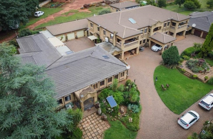 10 Bedroom Property for Sale in Raslouw A H Gauteng