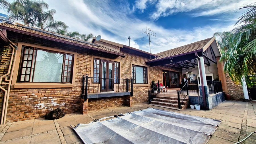 4 Bedroom Property for Sale in Montana Park Gauteng