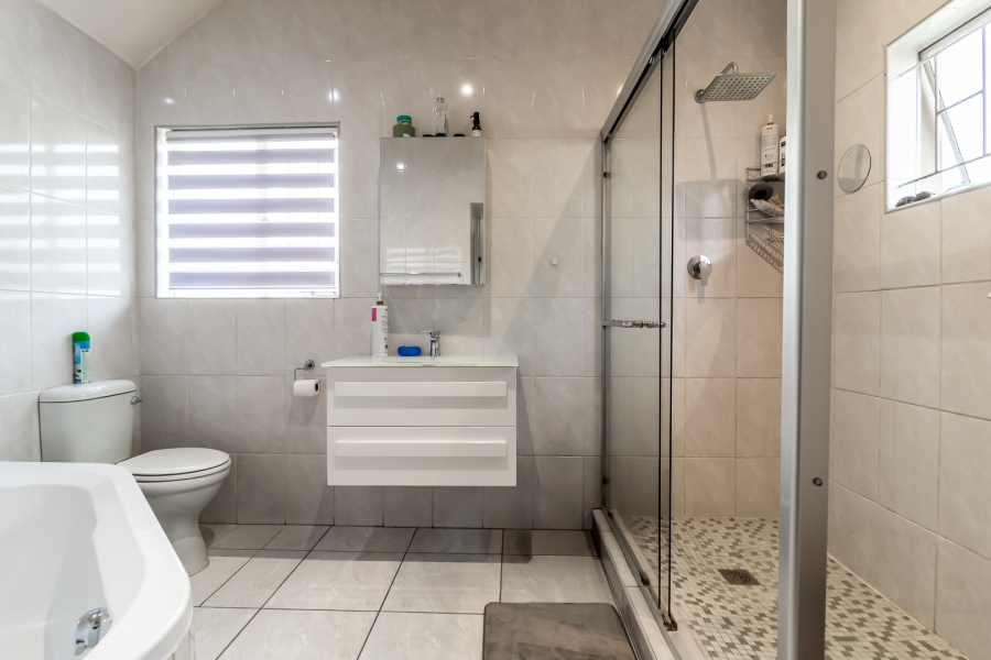 3 Bedroom Property for Sale in Rietfontein Gauteng