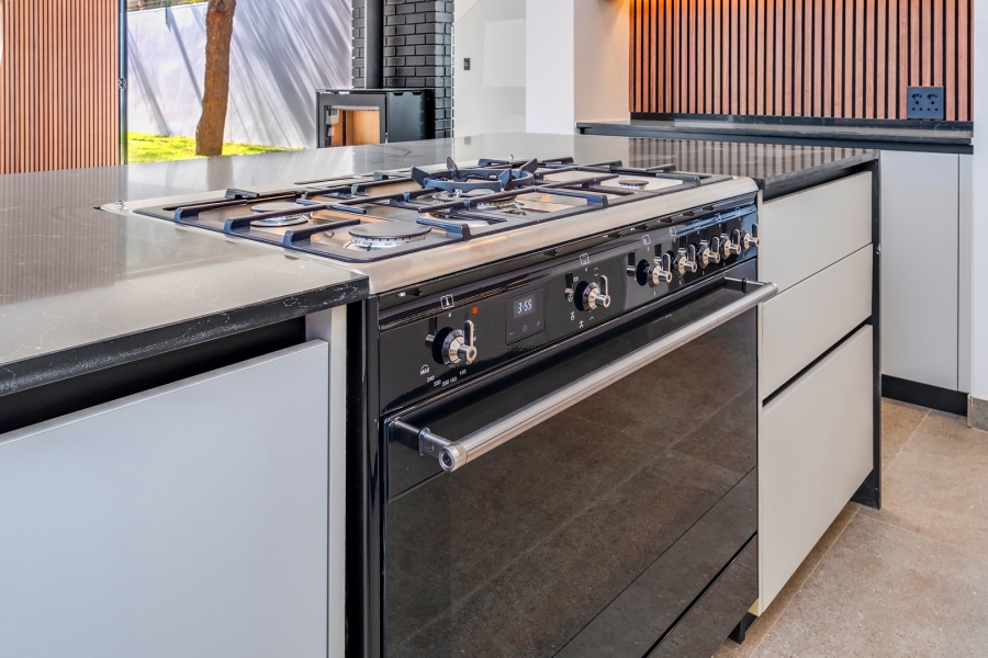 To Let 4 Bedroom Property for Rent in Bryanston Gauteng