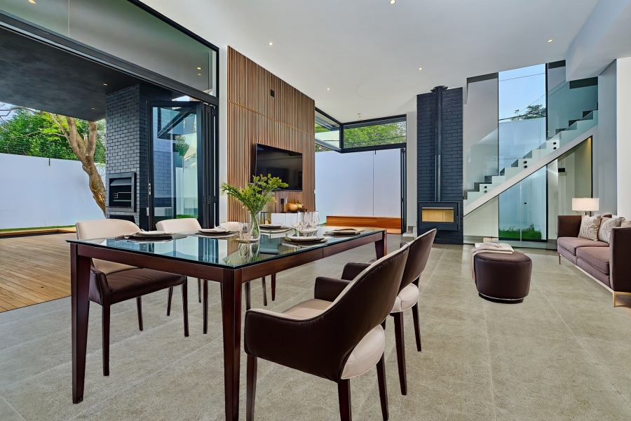 To Let 4 Bedroom Property for Rent in Bryanston Gauteng