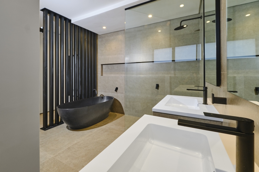 To Let 4 Bedroom Property for Rent in Bryanston Gauteng