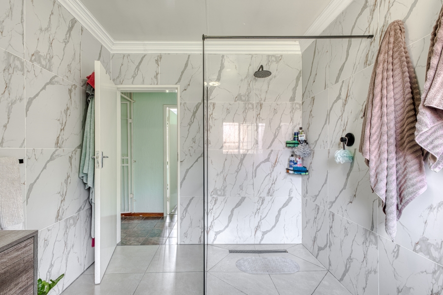 4 Bedroom Property for Sale in Millgate Farm AH Gauteng