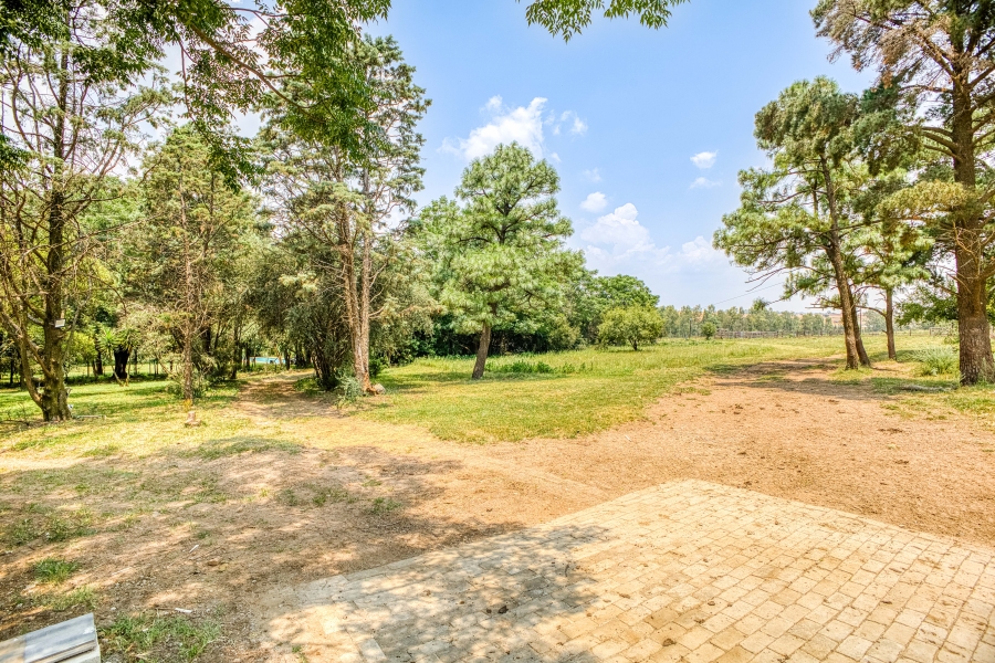 4 Bedroom Property for Sale in Millgate Farm AH Gauteng