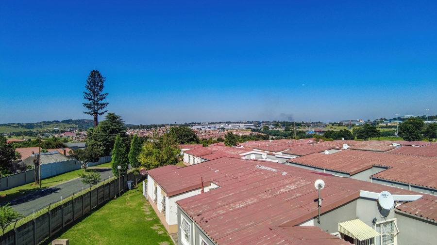 3 Bedroom Property for Sale in Ridgeway Gauteng