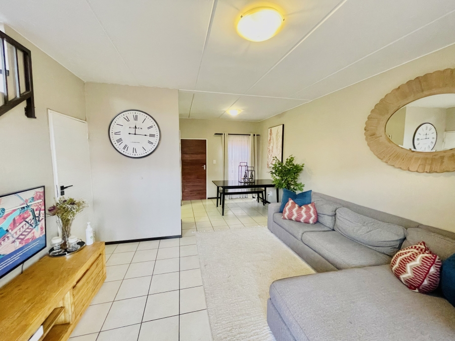 2 Bedroom Property for Sale in Roodepoort Gauteng