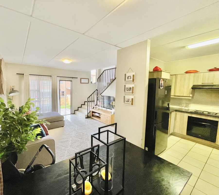 2 Bedroom Property for Sale in Roodepoort Gauteng