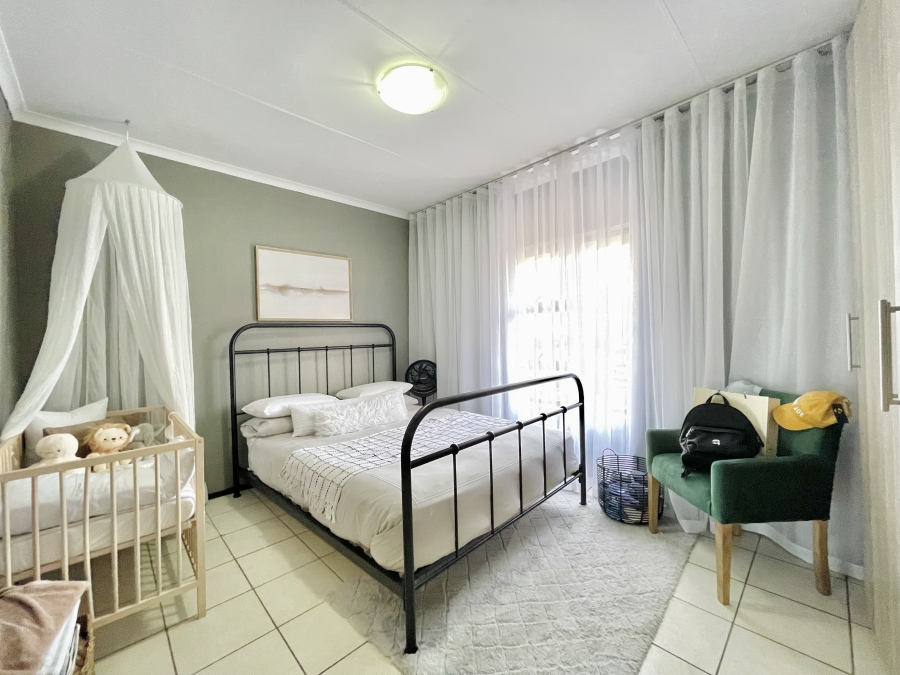2 Bedroom Property for Sale in Roodepoort Gauteng
