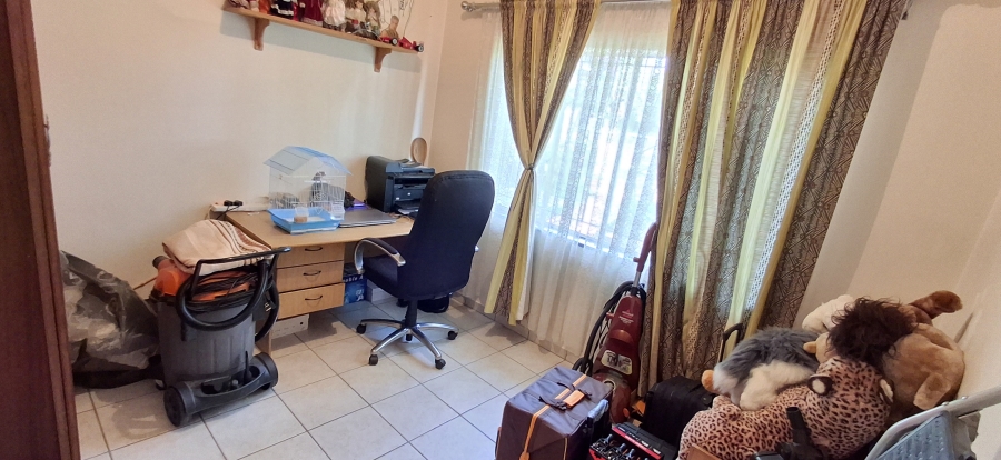 6 Bedroom Property for Sale in Booysens Gauteng