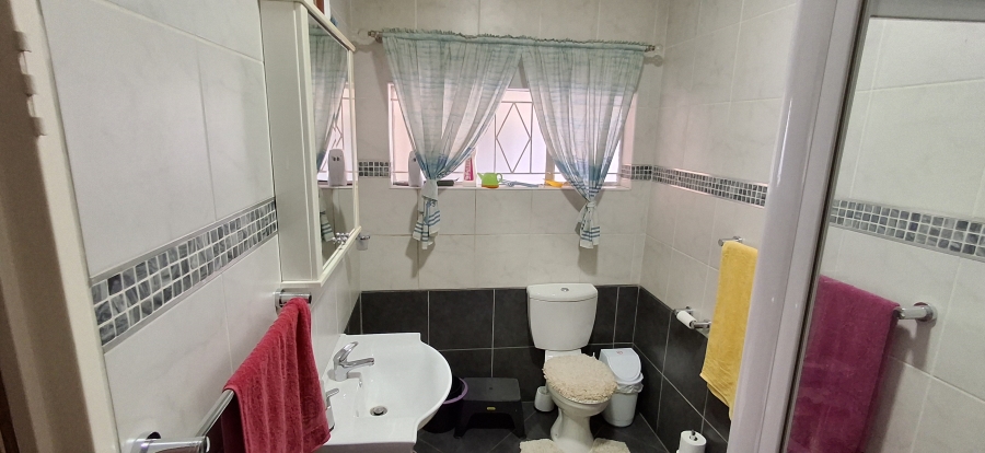 6 Bedroom Property for Sale in Booysens Gauteng