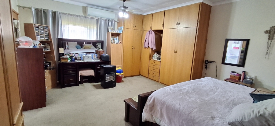 6 Bedroom Property for Sale in Booysens Gauteng