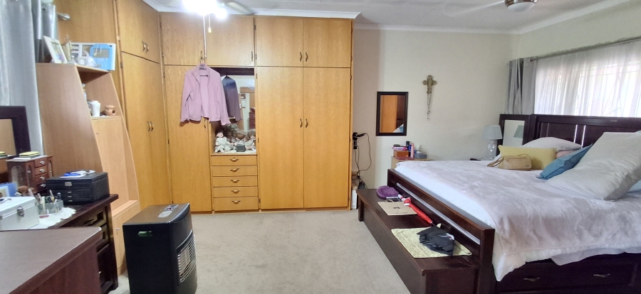 6 Bedroom Property for Sale in Booysens Gauteng