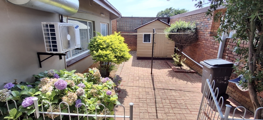 6 Bedroom Property for Sale in Booysens Gauteng