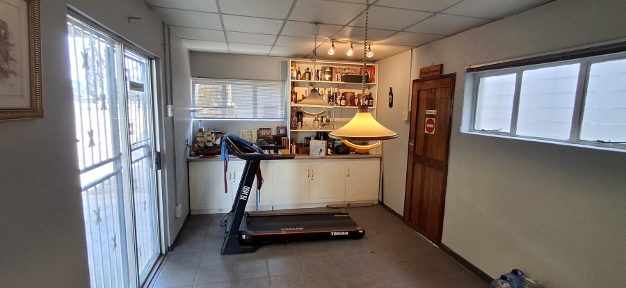 6 Bedroom Property for Sale in Booysens Gauteng