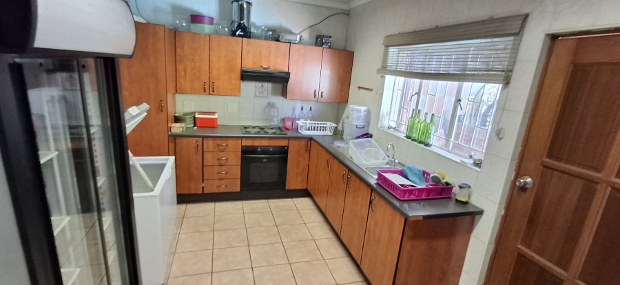 6 Bedroom Property for Sale in Booysens Gauteng