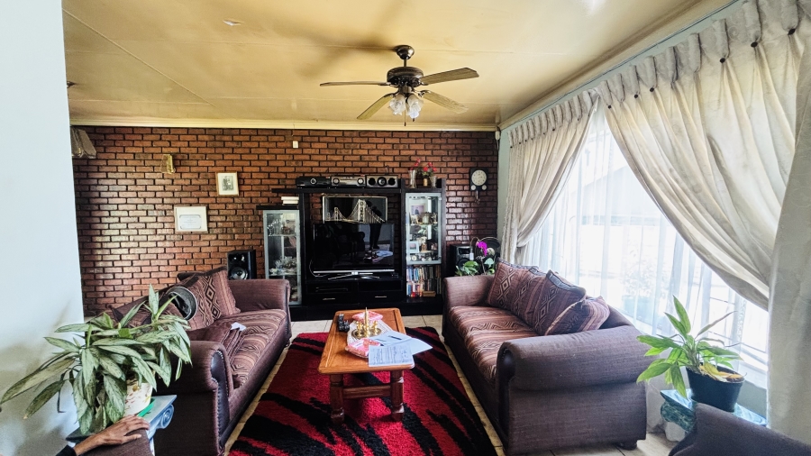 3 Bedroom Property for Sale in Birch Acres Gauteng