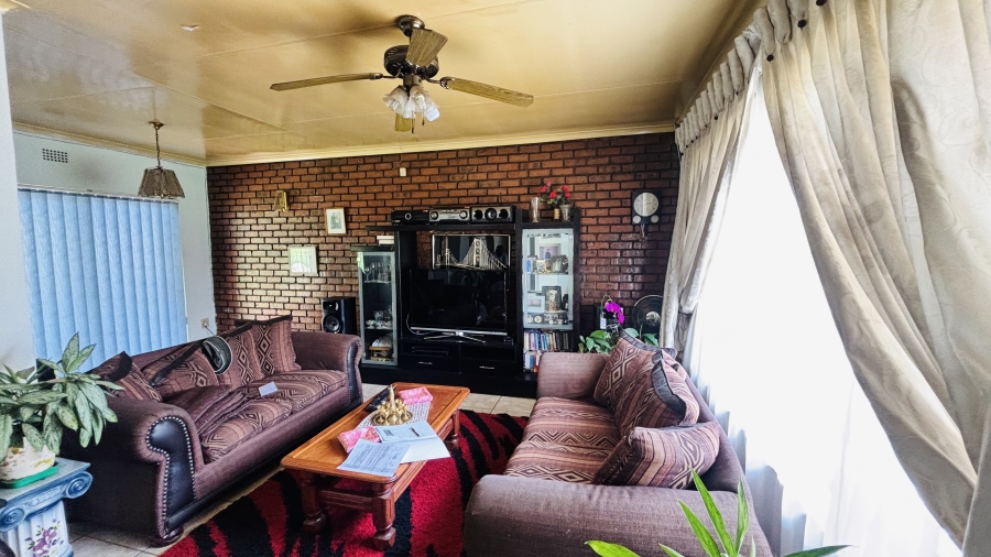 3 Bedroom Property for Sale in Birch Acres Gauteng
