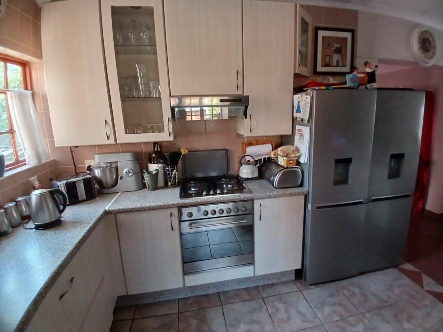 To Let 3 Bedroom Property for Rent in Glen Erasmia Gauteng