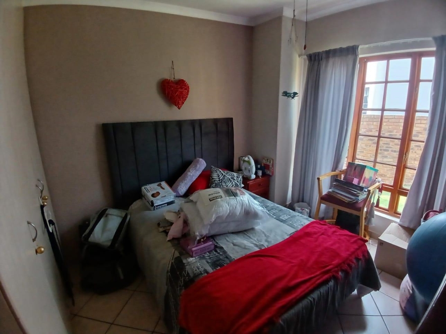 To Let 3 Bedroom Property for Rent in Glen Erasmia Gauteng
