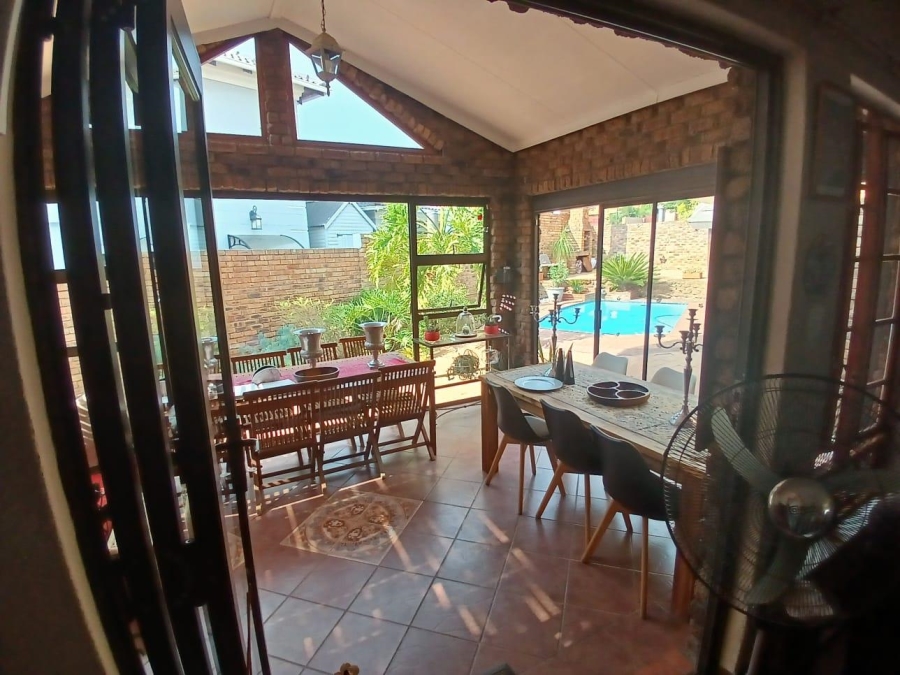 To Let 3 Bedroom Property for Rent in Glen Erasmia Gauteng