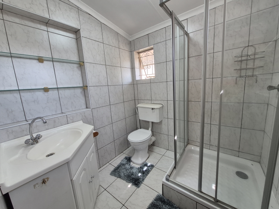 3 Bedroom Property for Sale in Wannenburghoogte Gauteng