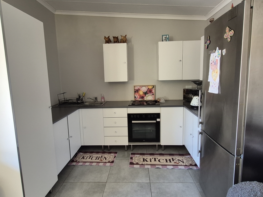 3 Bedroom Property for Sale in Wannenburghoogte Gauteng