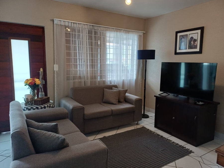 3 Bedroom Property for Sale in Buurendal Gauteng