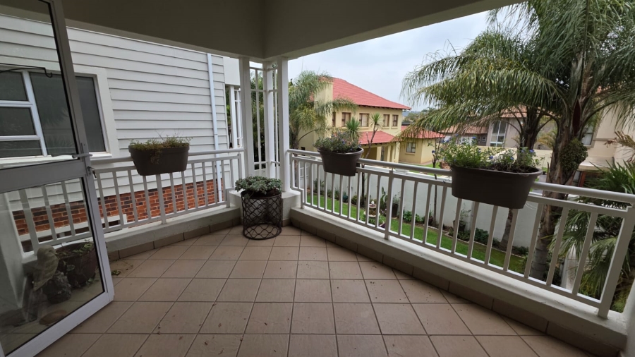 2 Bedroom Property for Sale in Greenstone Hill Gauteng