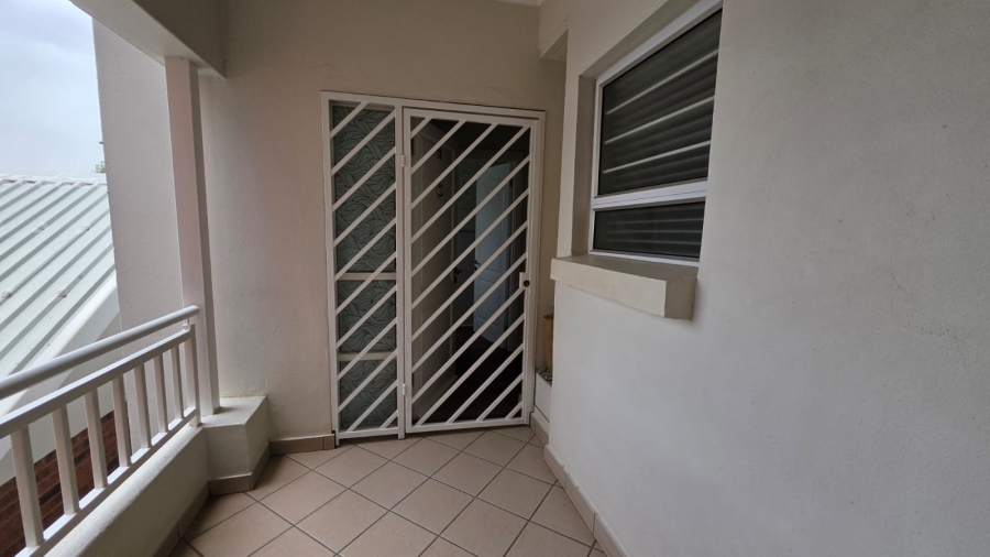 2 Bedroom Property for Sale in Greenstone Hill Gauteng