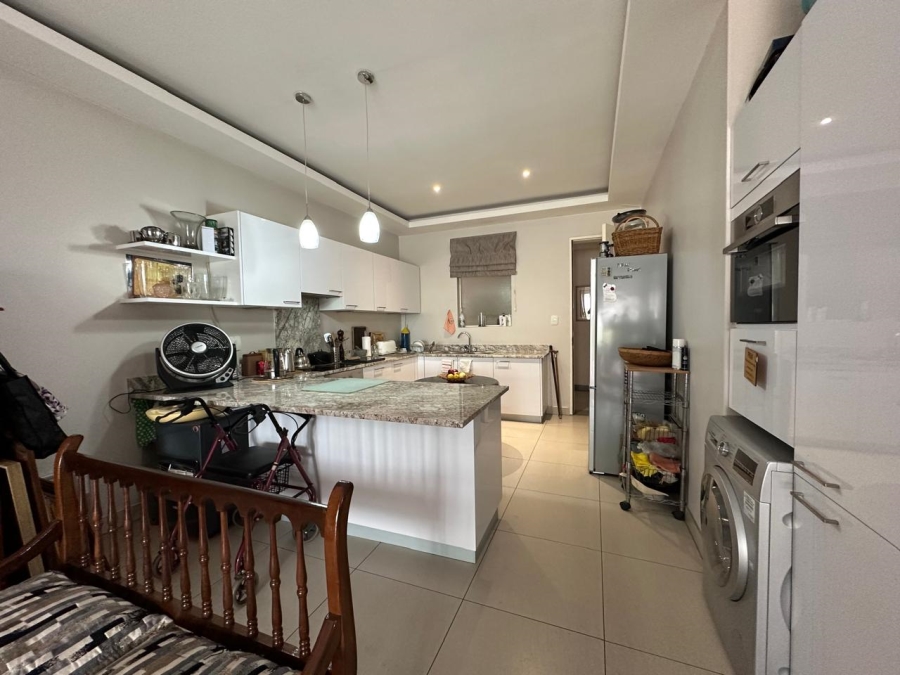 1 Bedroom Property for Sale in Modderfontein Gauteng