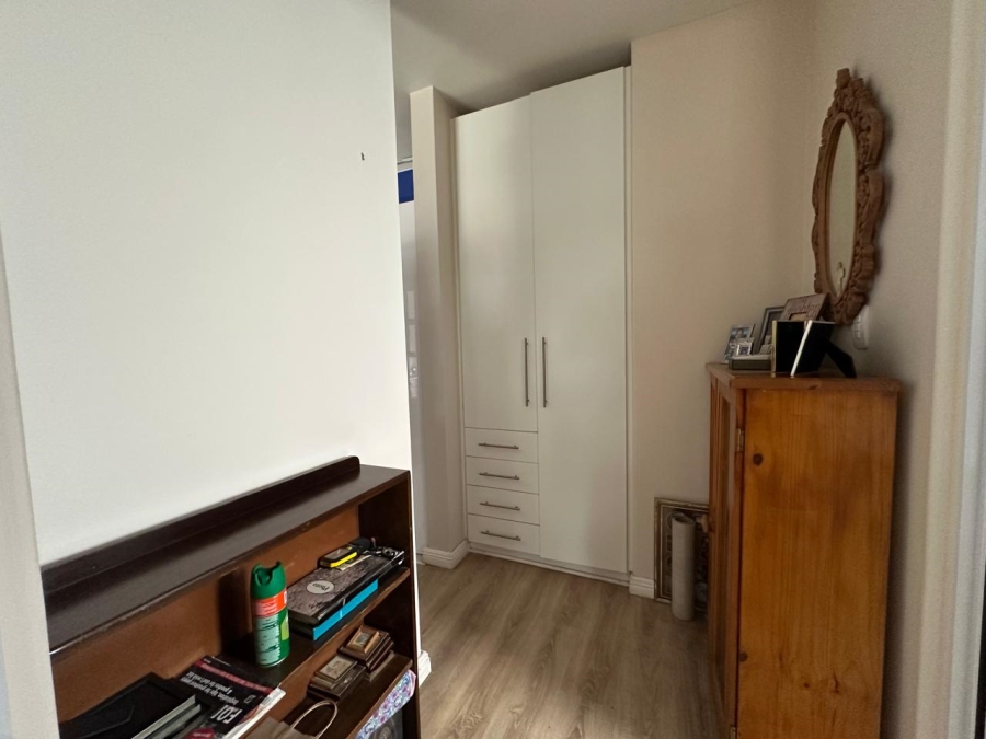 1 Bedroom Property for Sale in Modderfontein Gauteng