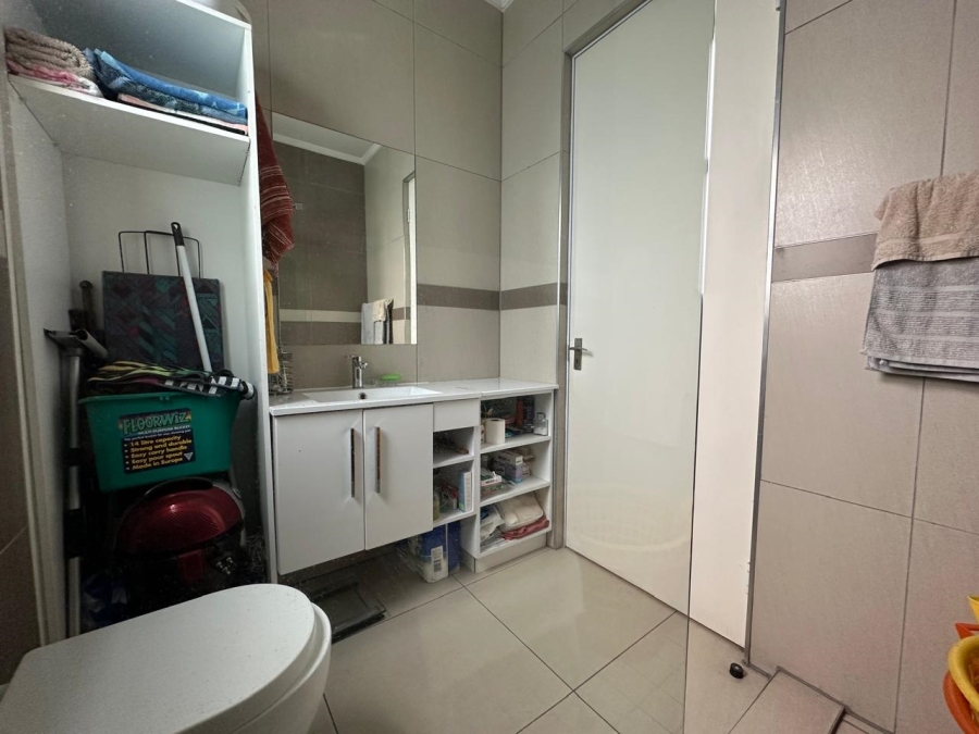 1 Bedroom Property for Sale in Modderfontein Gauteng