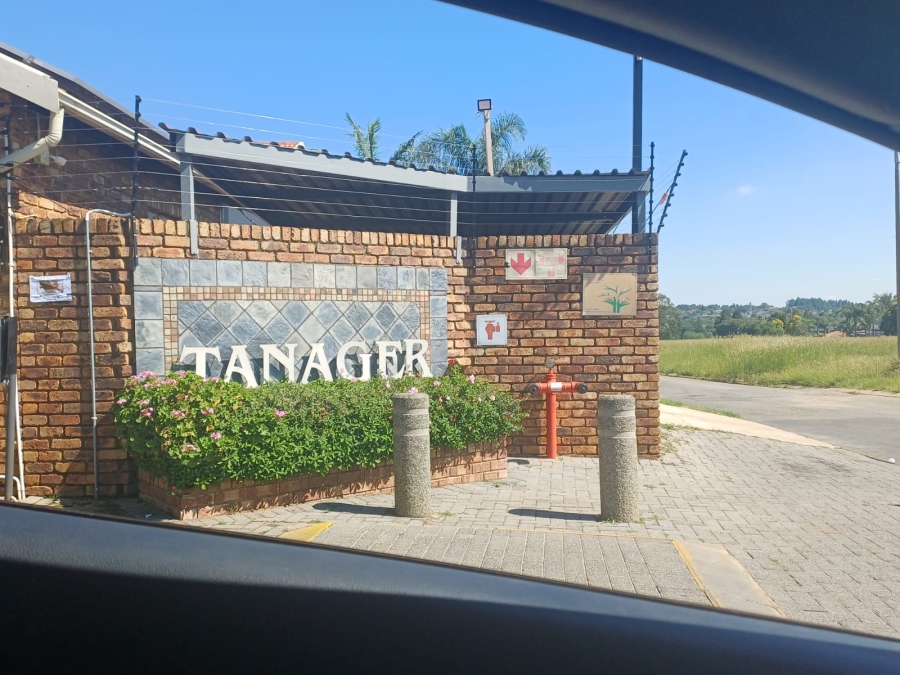 2 Bedroom Property for Sale in Glen Marais Gauteng