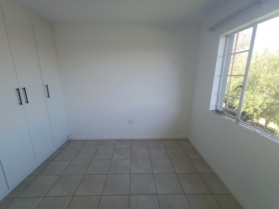 2 Bedroom Property for Sale in Glen Marais Gauteng