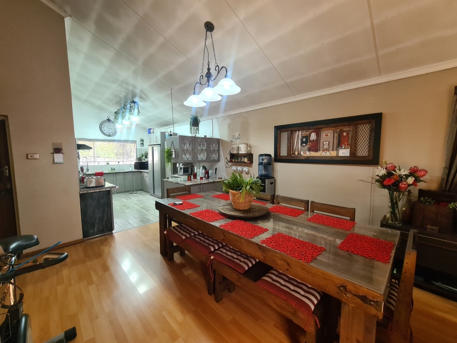 5 Bedroom Property for Sale in Bedworth Park Gauteng