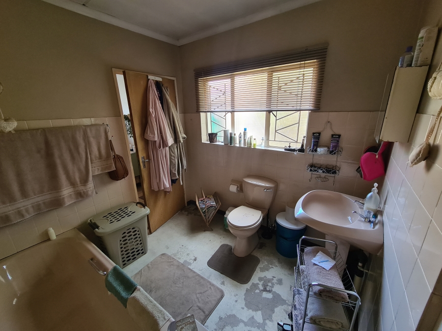 5 Bedroom Property for Sale in Bedworth Park Gauteng